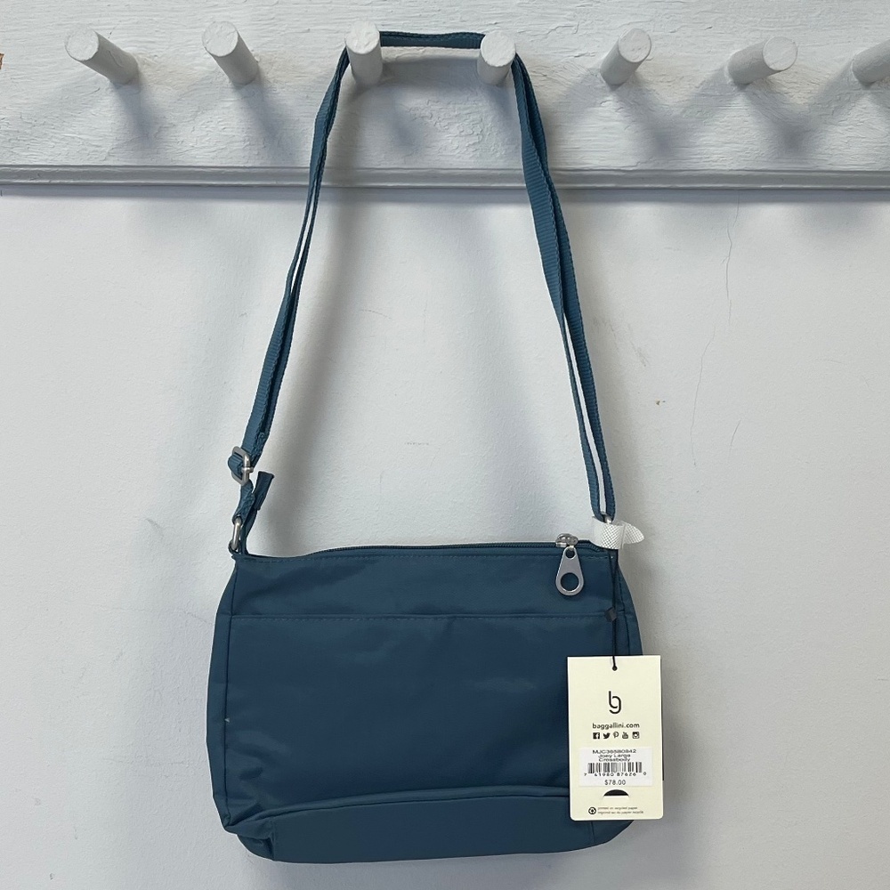 Baggallini Slate Blue Large Joey Crossbody Bag - NWT - Picture 2 of 8